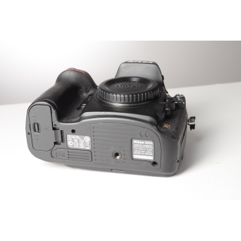 NIKON D 800 E NU  111957 CLICS