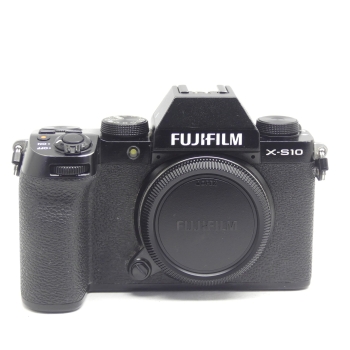 FUJIFILM X-S10