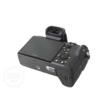 SONY ALPHA 7 II NU (496 CLICS)
