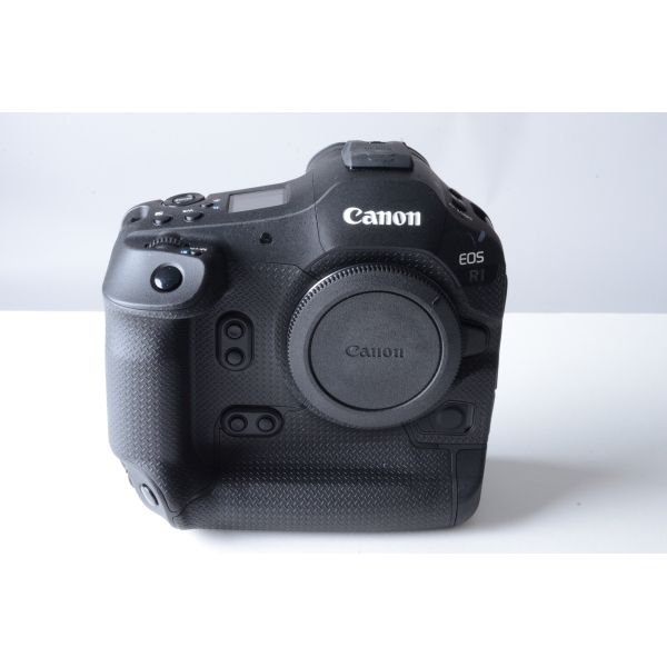 CANON EOS R1  - de 1000 clics état neuf