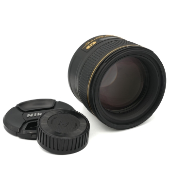 NIKON AF-S 85/1.4 G
