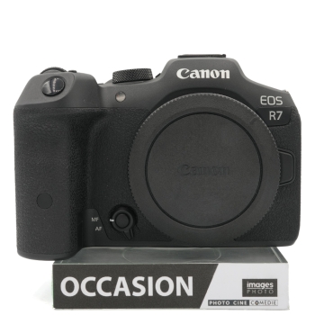 CANON EOS R7