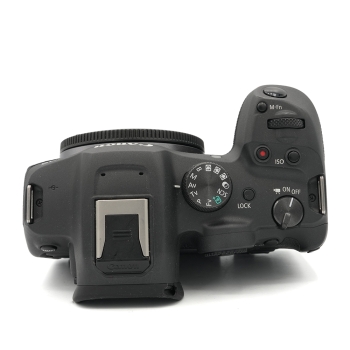 CANON EOS R7