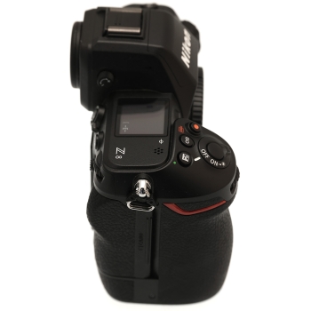 NIKON Z8
