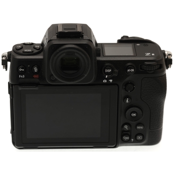 NIKON Z8