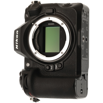 NIKON Z8