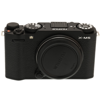 FUJI X-M5