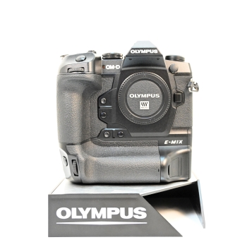 OLYMPUS E-M1X