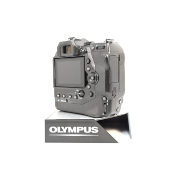 OLYMPUS E-M1X