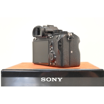 SONY ALPHA 7R III