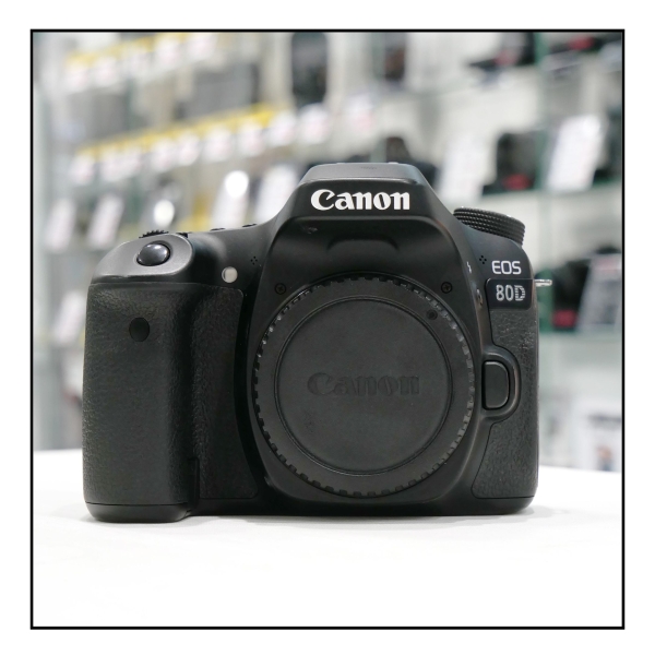 CANON EOS 80D (8700 déclenchements)