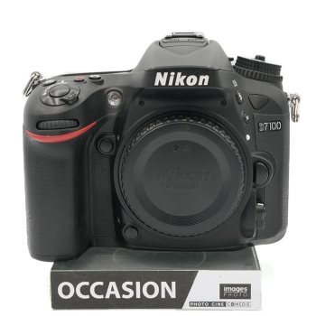 NIKON D7100