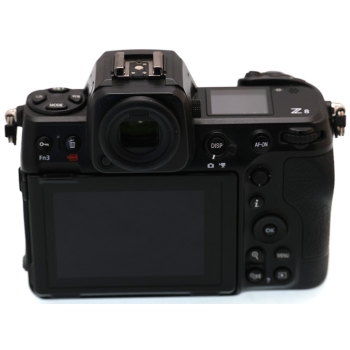 NIKON Z8