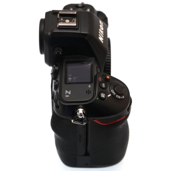 NIKON Z8