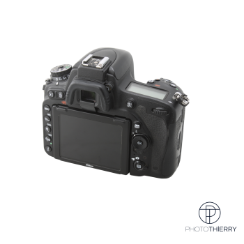 NIKON D750 NU (104680 CLICS)