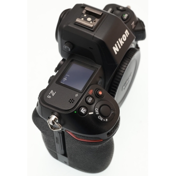 NIKON Z8