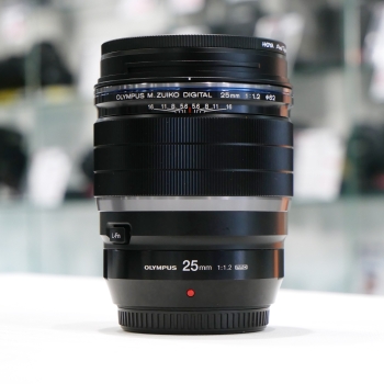 Olympus ED 25 mm f/1.2 PRO