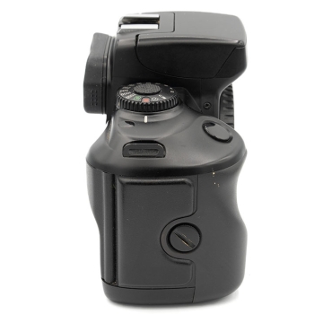 CANON EOS 700