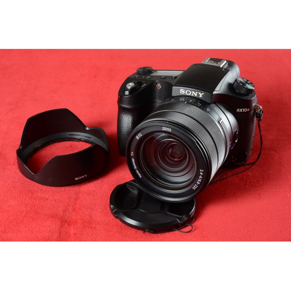 SONY RX10 MK IV