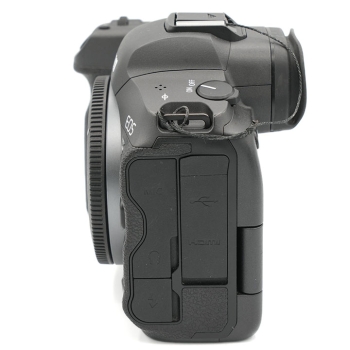 CANON EOS R5