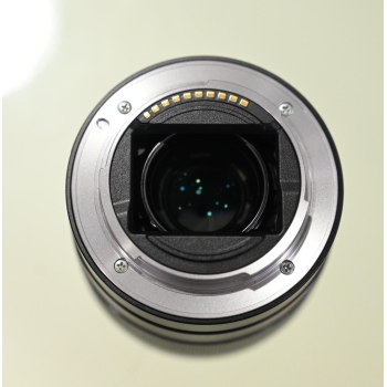 SONY FE 28 mm f/2.00