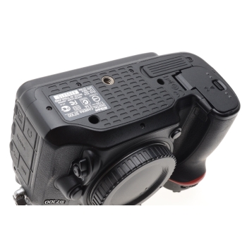 NIKON D 7100 NU  81 995 CLICS
