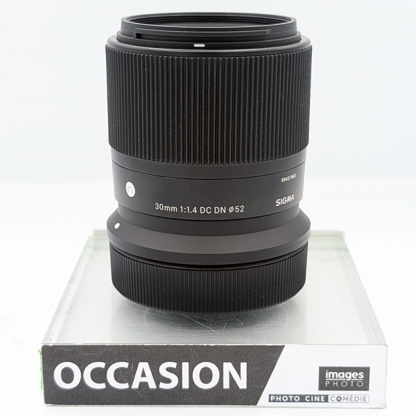SIGMA 30mm f/1.4 DC DN Contemporary (CANON RF-S)