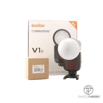 GODOX FLASH V1 PRO + DIFFUSEUR AK-R11