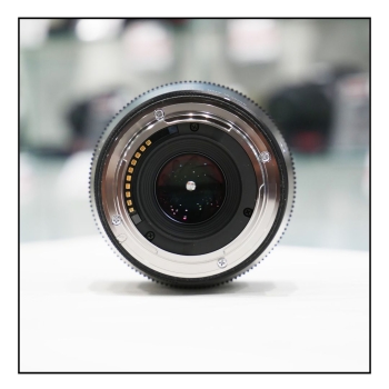SIGMA 16mm F/1.4 DC DN (E-Mount)