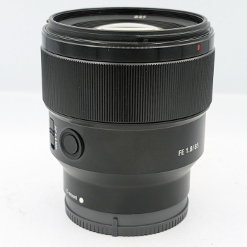 SONY FE 85mm f/1.8
