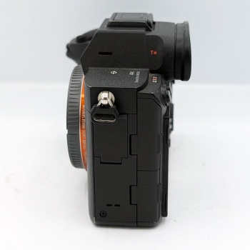 SONY ALPHA 7R IV