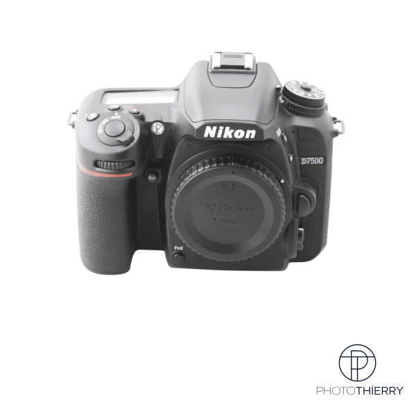 NIKON D7500 NU (8748 CLICS)