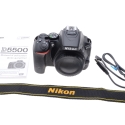 NIKON D 5500 NU  61 clics