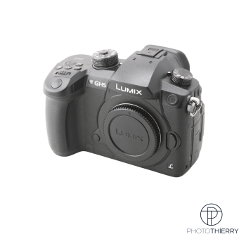 PANASONIC LUMIX GH5 NU (1686 CLICS)