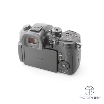 PANASONIC LUMIX GH5 NU (1686 CLICS)