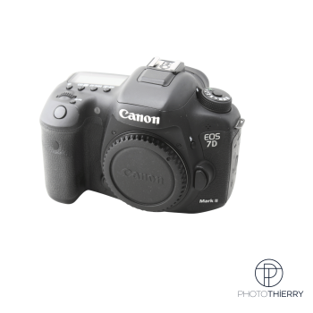 CANON EOS 7D MKII NU (53583 CLICS)