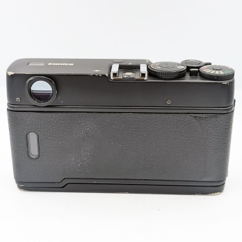 KONICA HEXAR RF + 50mm f/2 + FLASH
