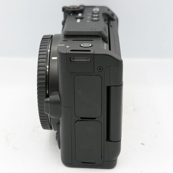 NIKON ZR
