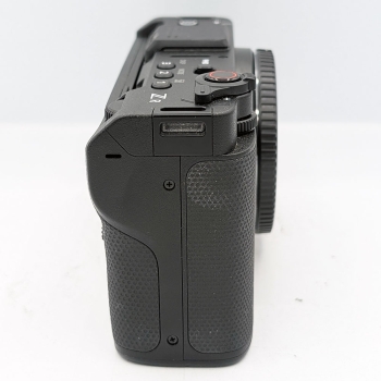 NIKON ZR