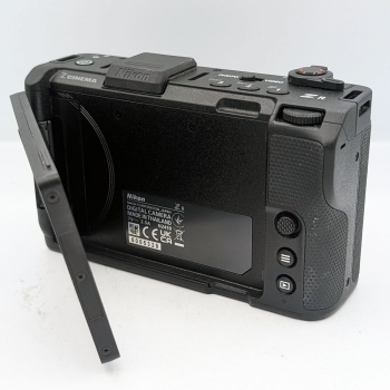 NIKON ZR