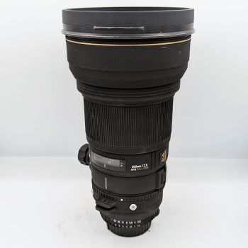 SIGMA 300mm f/2.8 APO DG HSM (NIKON)